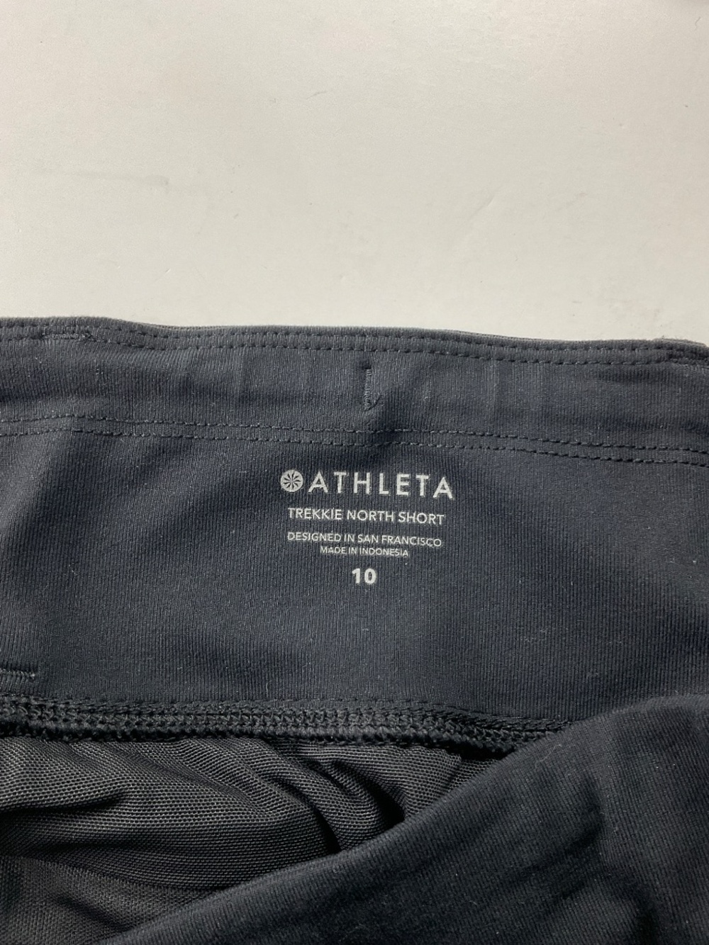 ATHLETA Trekkie North Short - Picture 6 of 7
